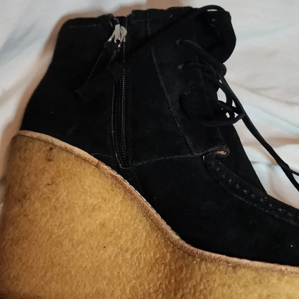 Derek Crosby Lam suede zip Wedge Comfort  booties‎ 9.5